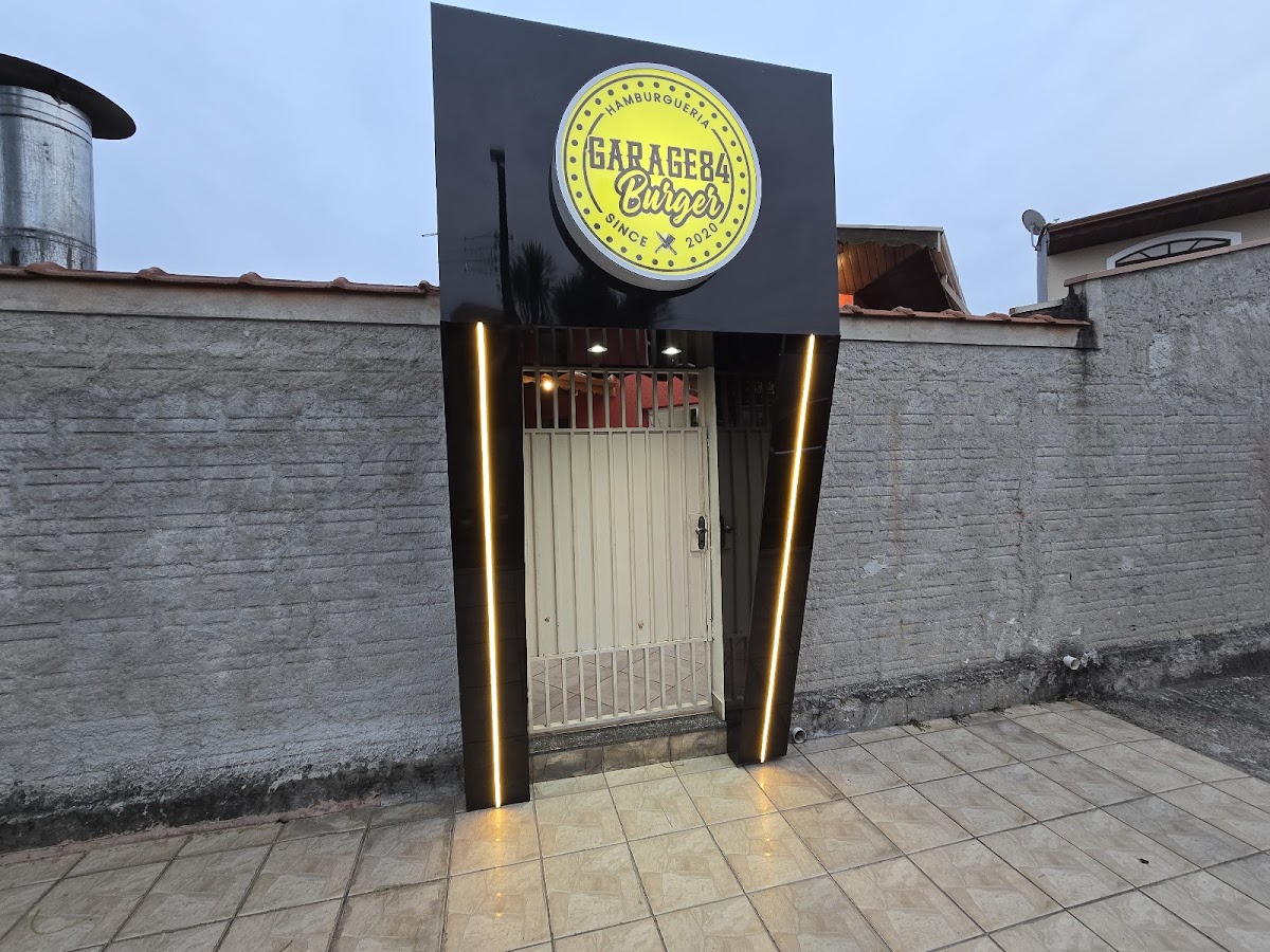 Garage 84 Burger Hamburgueria Em Tremembé